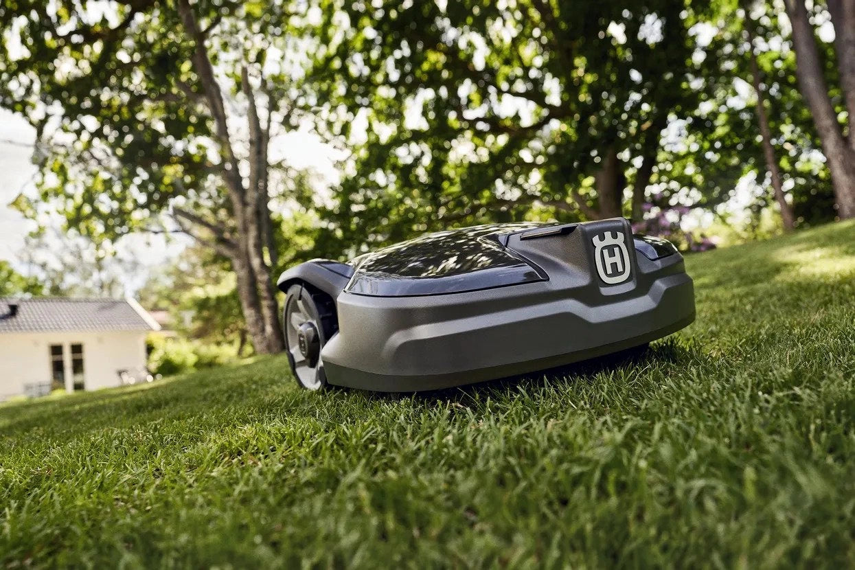 Bild på Husqvarna Automower® 315 Mark II Robotgräsklippare (Offert) hos Robotshoppen.
