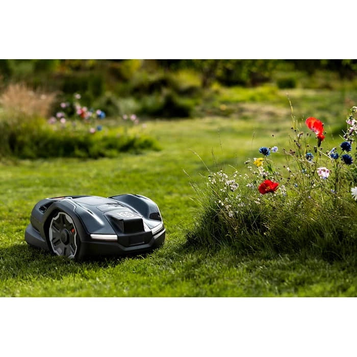 Husqvarna Automower® 410Xe Nera Robotgräsklippare Med EPOS Plug-In Kit (Offert)