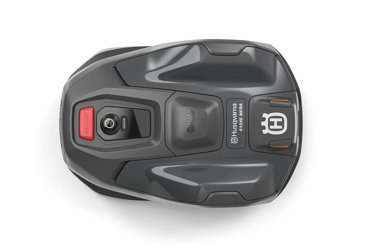 Bild på Husqvarna Automower® 410Xe Nera Med Slinglös Teknik (Offert) hos Robotshoppen.