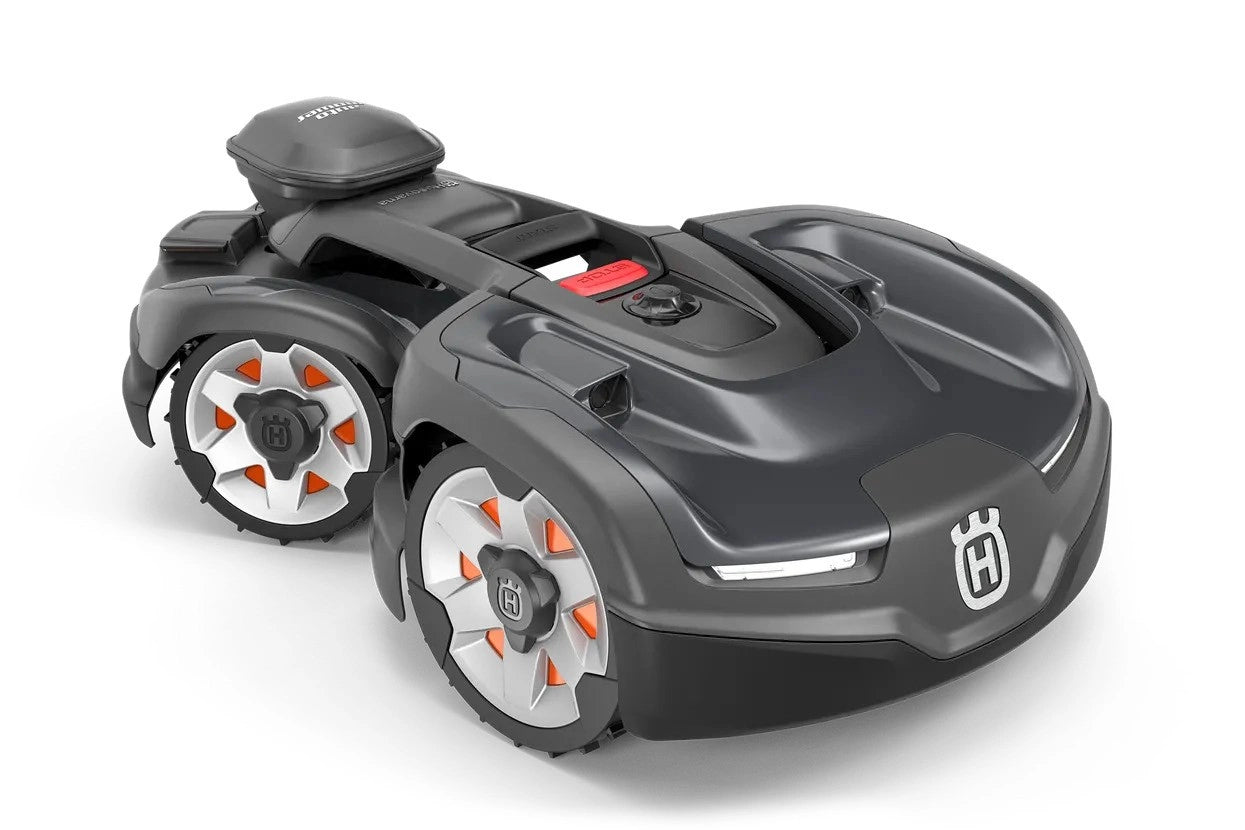 Bild på Husqvarna Automower® 435X AWD Nera Robotgräsklippare (Offert) hos Robotshoppen.