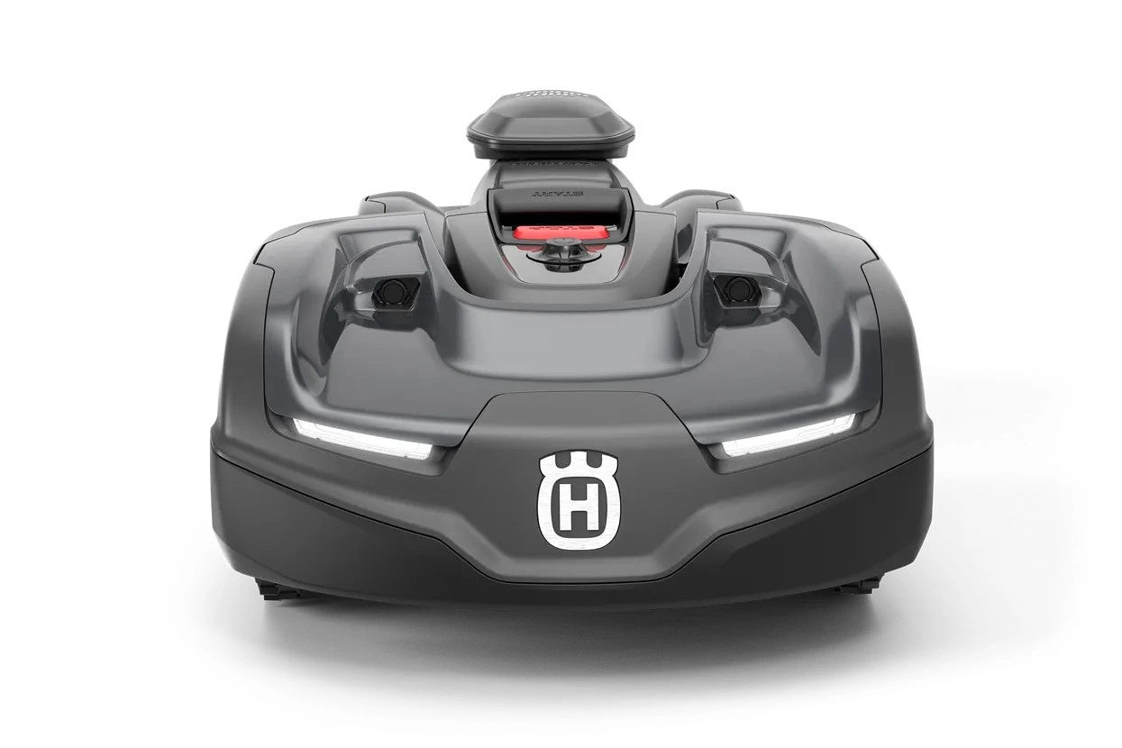 Bild på Husqvarna Automower® 435X AWD Nera Robotgräsklippare (Offert) hos Robotshoppen.