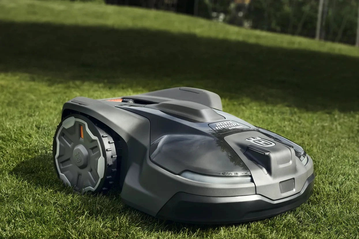 Bild på Husqvarna Automower® 450X Nera Med Slinglös Teknik (Offert) hos Robotshoppen.